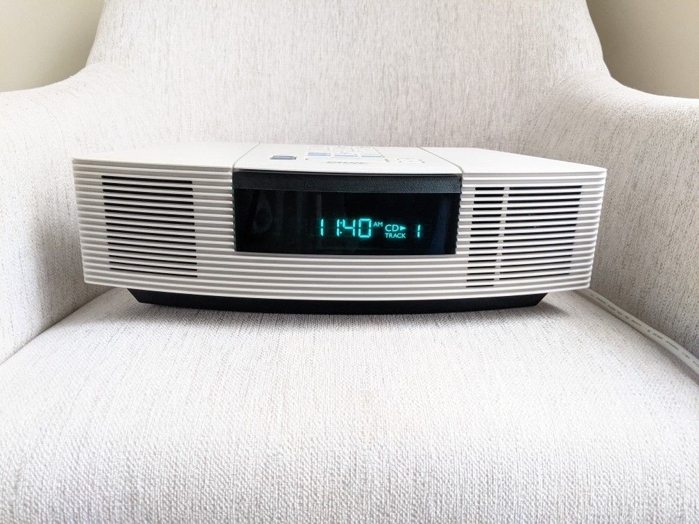 Bose Wave Radio AM/FM CD Player **Read Listing**
