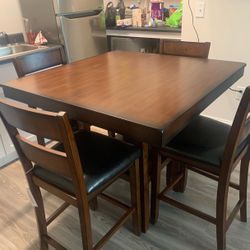 Mantello Cherry Extendable Counter Height Set / Dining table and Chairs 