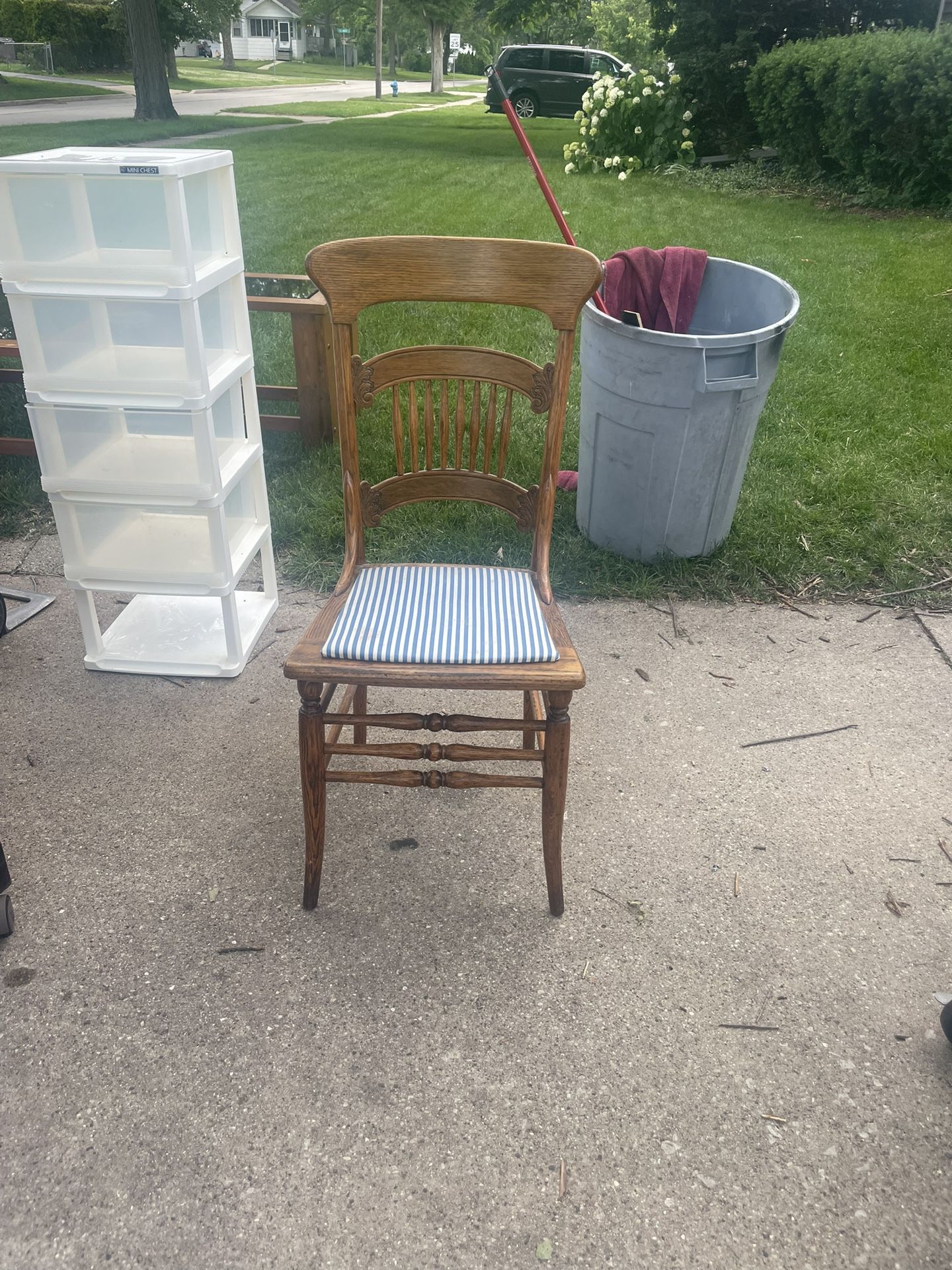 Antique Oak Wooden Ornate Chair with Padded Seat, seat at 18, 17 w, back at 38, $20