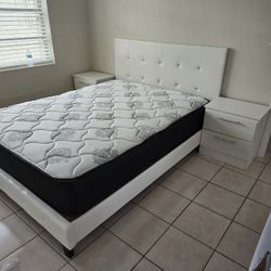 Brand New Queen Bed Frame with Mattress and Nightstands / Cama Queen con Colchón y Mesas de Noche / Fast 🚚