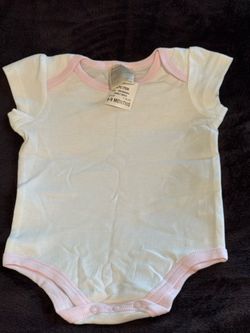 Baby Girl Bodysuit 6-9 Months – New With Tag