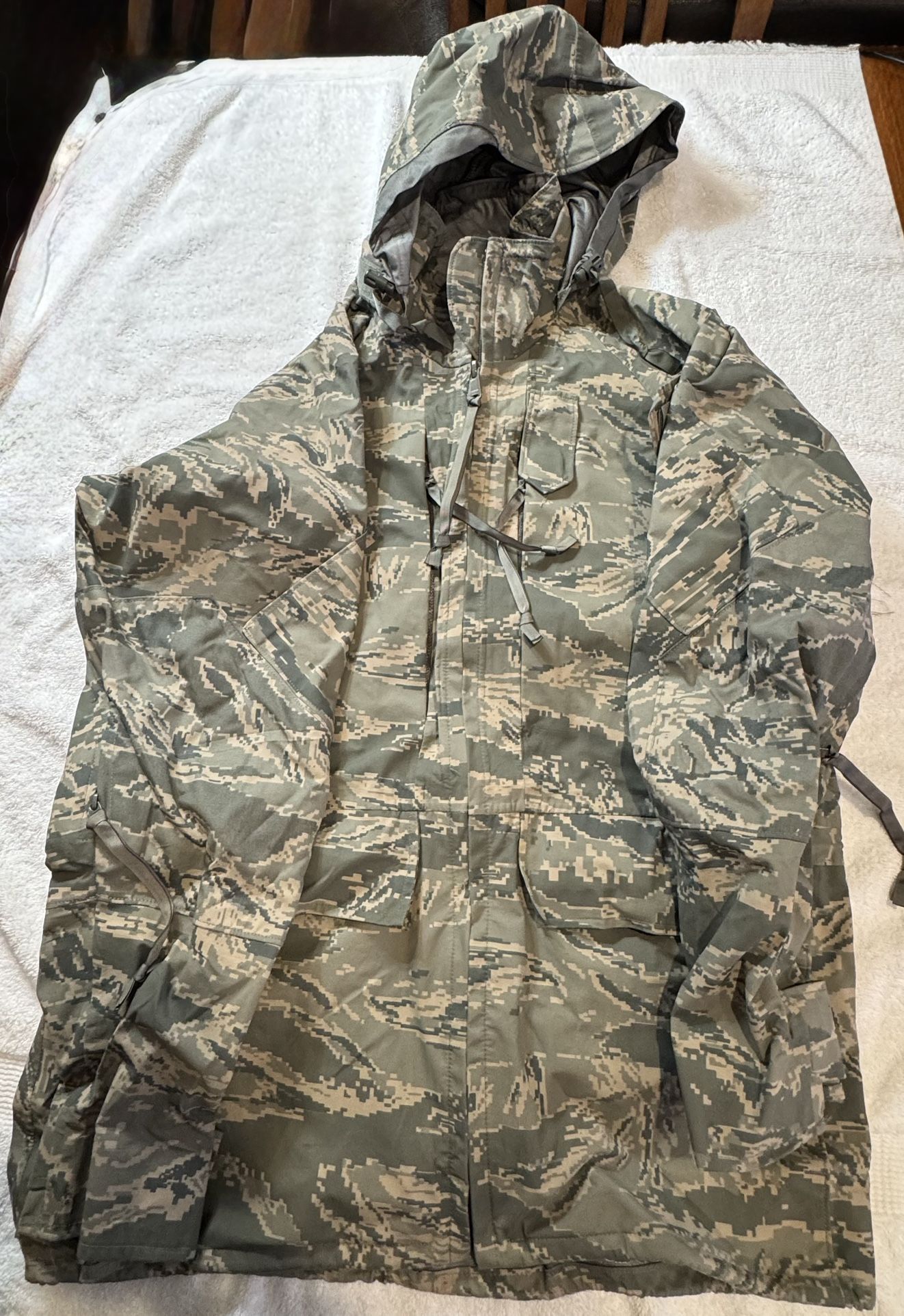 US Military Parka GoreTex Mens Sm Regular All Purpose Environmental Camouflage