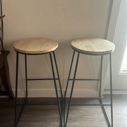 Bar Stools 