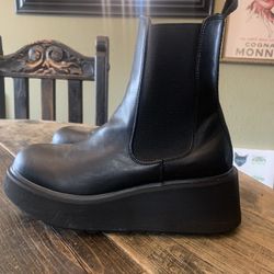 Women’s Boots