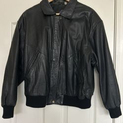 Women’s Black Leather Jacket Medium 