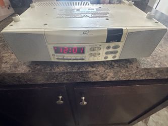 GE Spacemaker Under Cabinet CD Player Clock Radio – Tested & Working