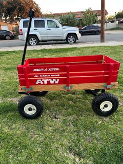 RADIO FLYER