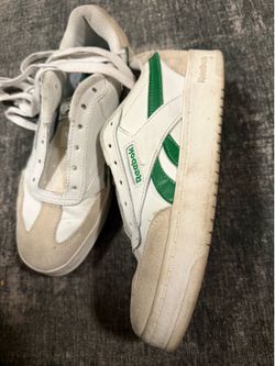 Woman’s sneakers 7