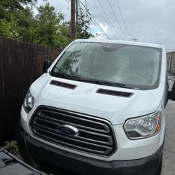 Ford Transit 250 