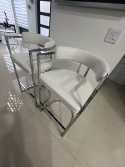 White Leather Bar Stools with Chrome Frame – Set of 4