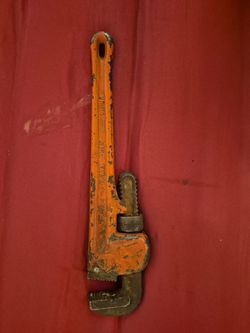 pipe wrench