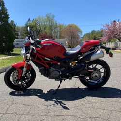 2014 Ducati Monster M796