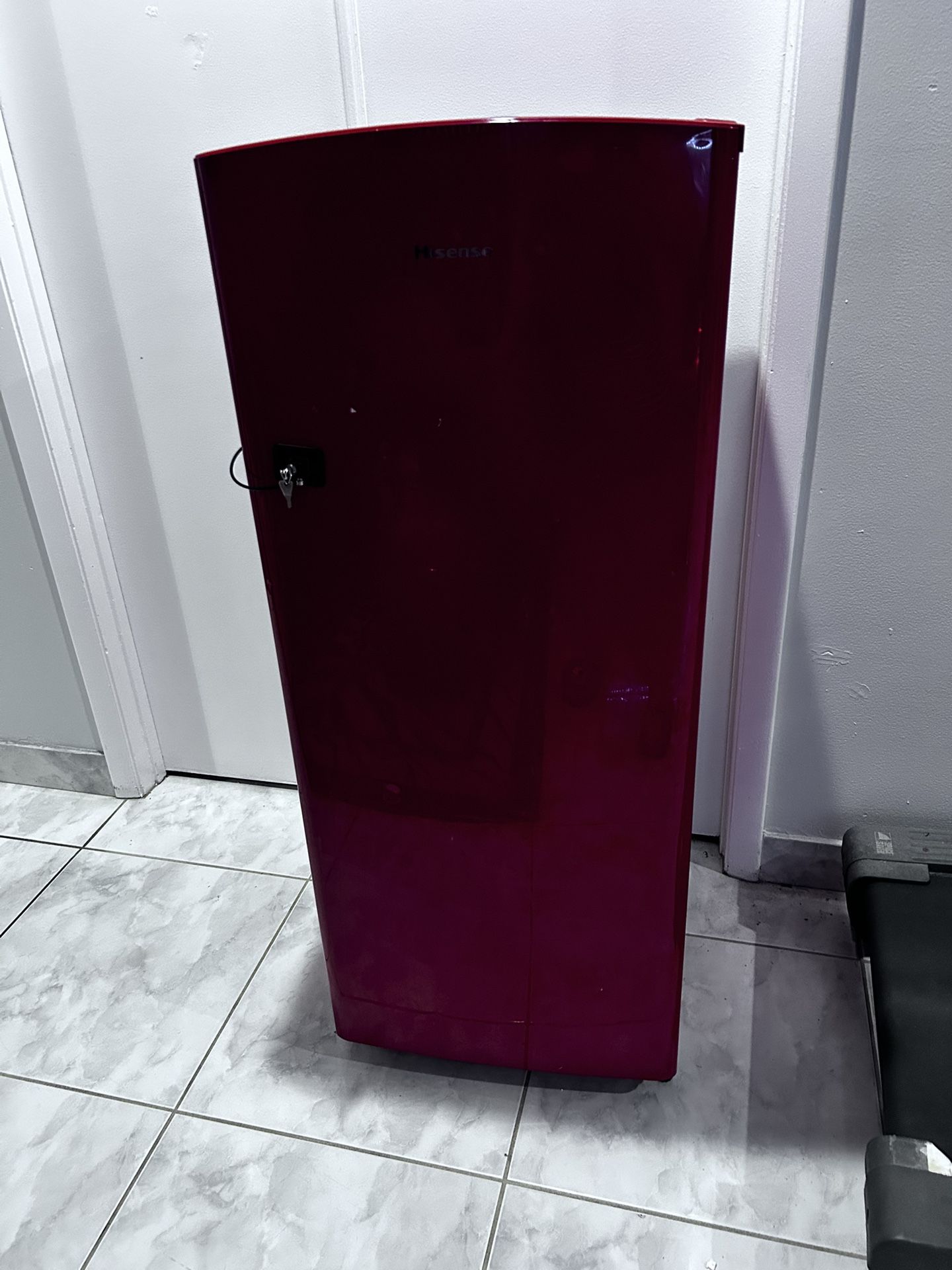 Hisense Mini Fridge