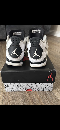 Jordan 4