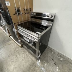 SAMSUNG NEW ELECTRIC STOVE