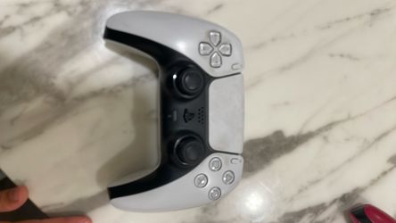 2 Sony PS5 DualSense Wireless Controller