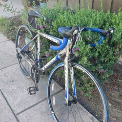 Trek Alpha Road Bike 2.1