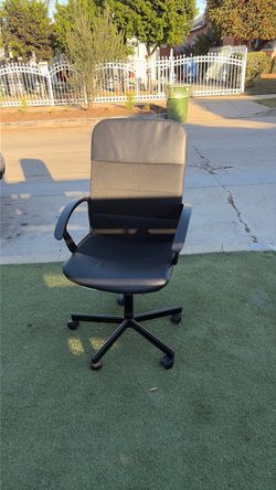 regular desk chair