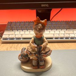 Vintage Figurine - Girl Knitting