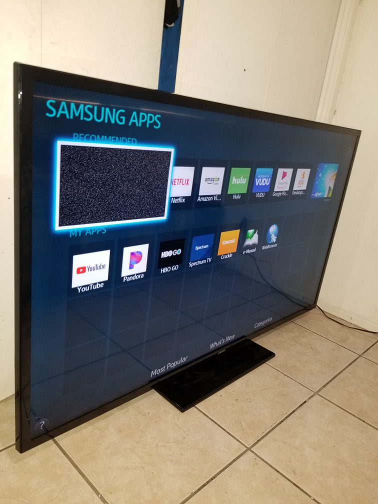 65 inches smart TV samsung tons apps remote original