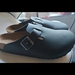 Birkenstock Boston Clog in Black Oil Leather 
 Size 10 / 10.5