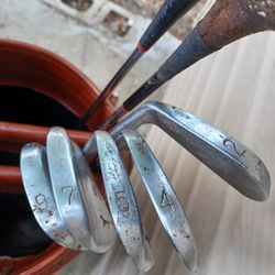 Vintage  Golf Bag And Clubs 