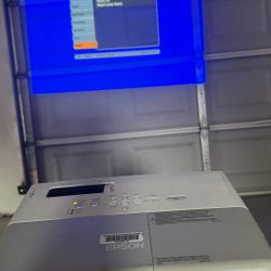 Panasonic PT-VW440U WXGA 3LCD Projector – 4,800 Lumens, HDMI/VGA Inputs (Used)