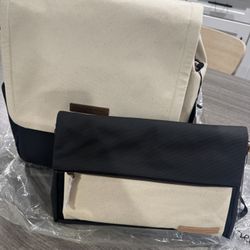 New Petunia Pickle Bucket And Crossover Clutch Diaper Bag 