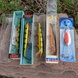 Vintage fishing lures five items Rapala Husky H 13 Cm Special P - BROWN TROUT 