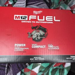 M-12 Fuel Saw Millwaukee 