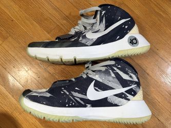Nike KD Trey 5 III Basketball Shoes, Men’s Size 9