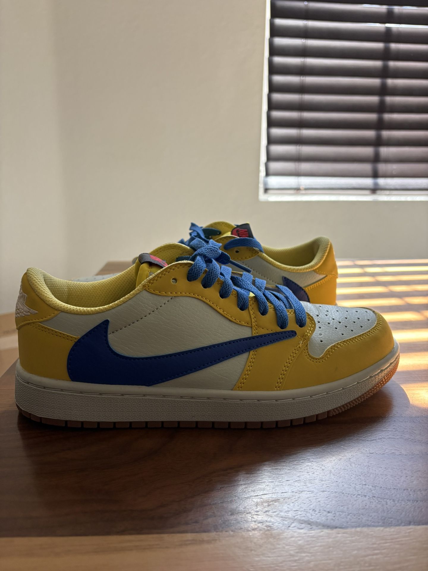 Travis Scott canary men’s size 8 women’s 9.5 brand new Jordan 1 Retro Low OG SP Travis Scott Canary Sz 10.5W (9 men  main image 3