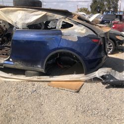 Left Rear Quoter 20-23 Tesla Y $450