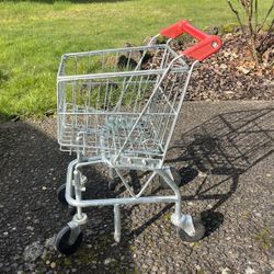 Melissa & Doug Metal Grocery Shopping Cart Toy
