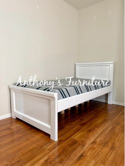 Twin bed and memory foam mattress