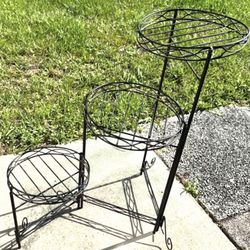 Last Chance little metal plant stand