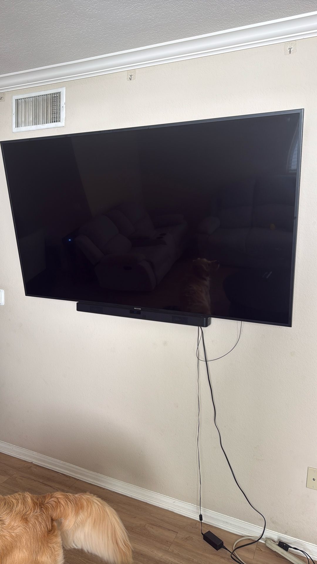 75in Samsung With LG Soundbar And Wall mount