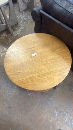 Foxford 34in Natural Round Coffee Table