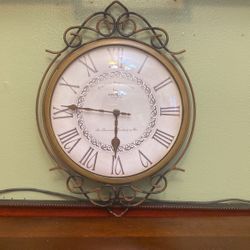 Old Fashion Wall Clock