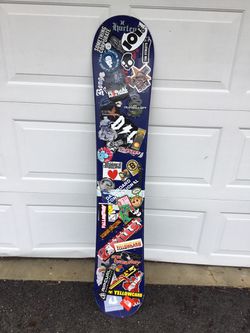 Multi-stickered snowboard