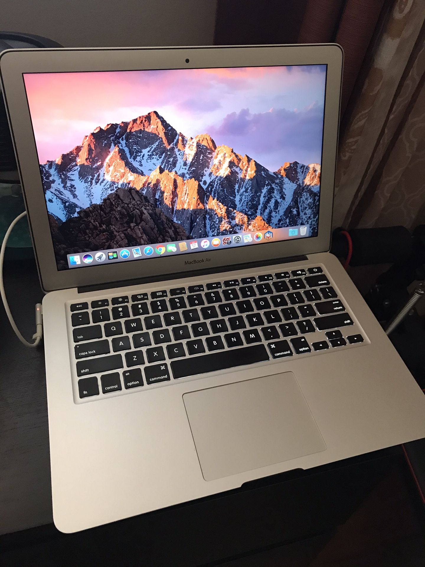 2011 MacBook Air i7