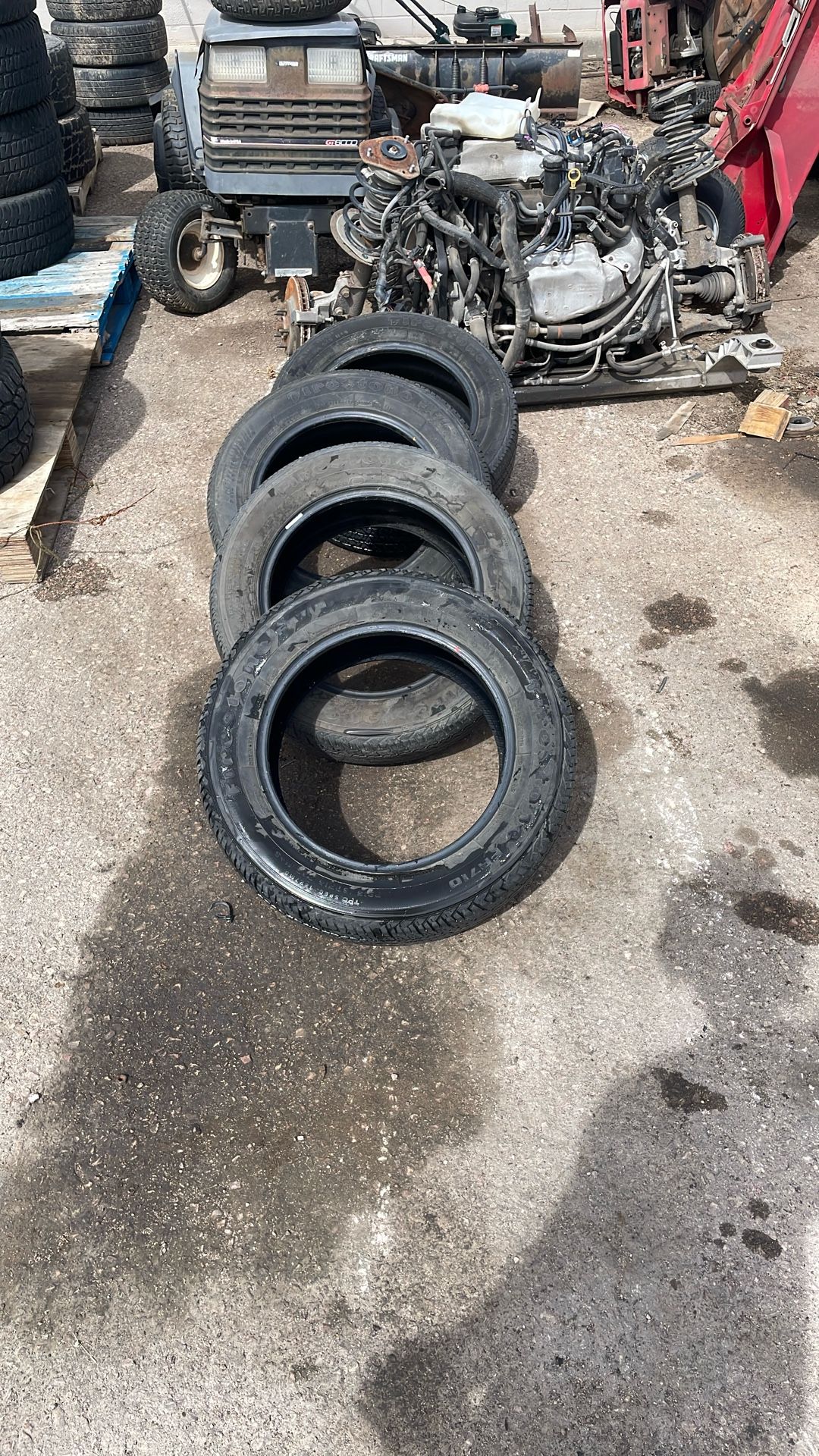 4 Firestone P215/60R16 Tires