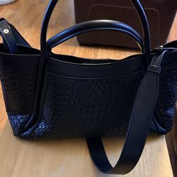 Black Purse 