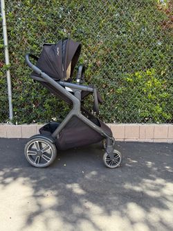 Nuna Demi Grow Stroller