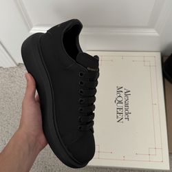 Alexander Mcqueen