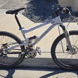 Mongoose Canaan Elite Mountain Bike