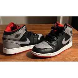 Nike Air Jordan 1 Mid GS Bred Shadow Mens 7Y Womens 8.5