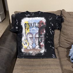 Size Large, Pink Floyd T-Shirt.