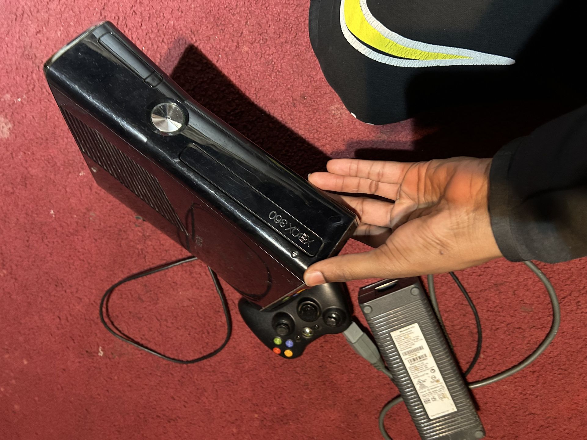 Xbox 360 With Controller