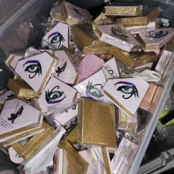 Read Description Strip Lashes